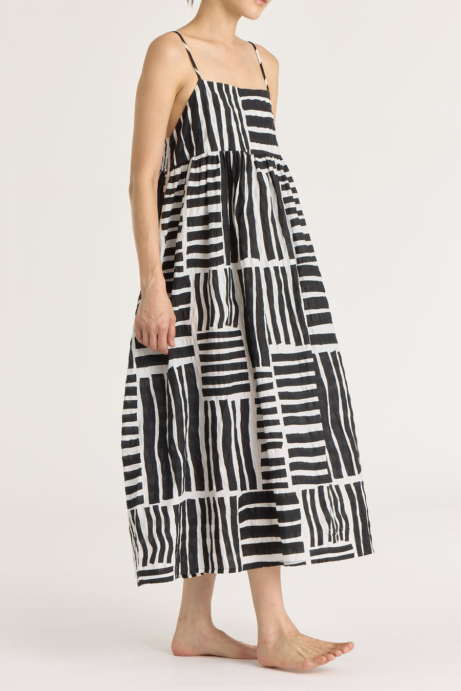 PRINT STRAP DRESS - BLACK