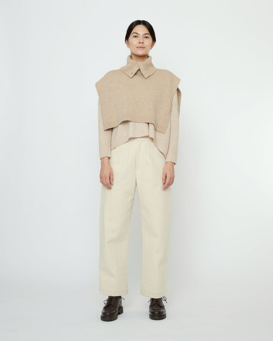KNIT TURTLENECK VEST - ALMOND