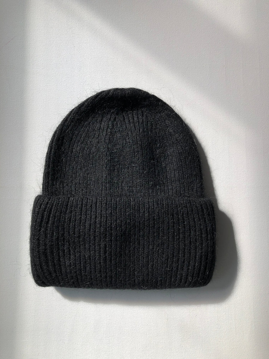 ROYAL ANGORA BEANIE - BLACK