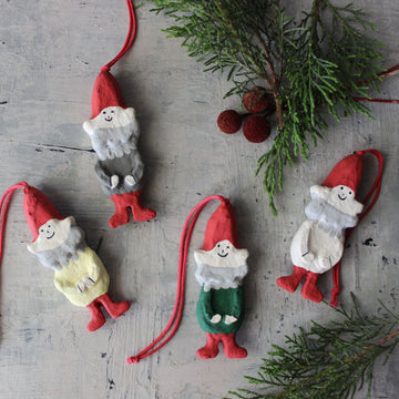ORNAMENT - PAPER MACHE - HOLIDAY GNOME