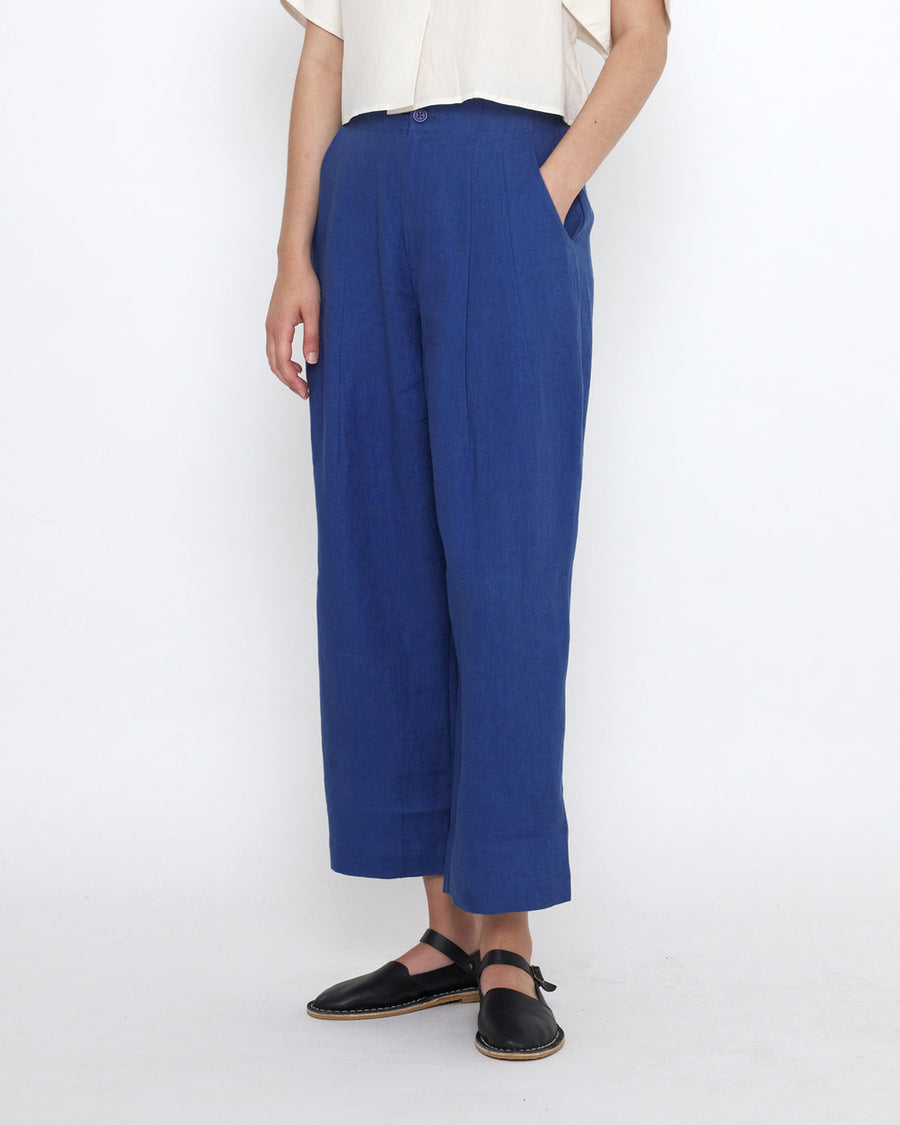 LINEN PLEATED TROUSER - COBALT
