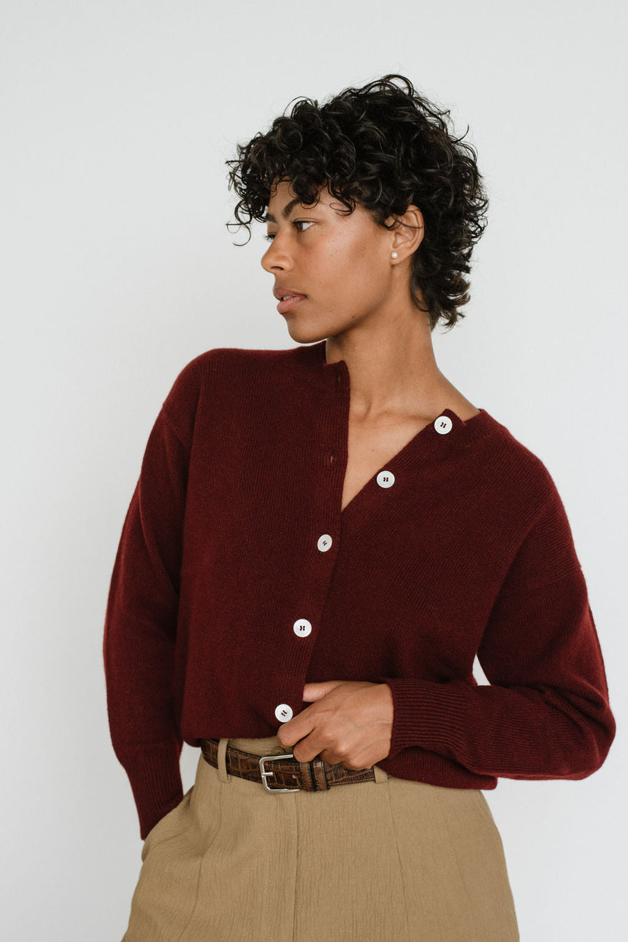 ADA CREWNECK CARDIGAN - BURGUNDY