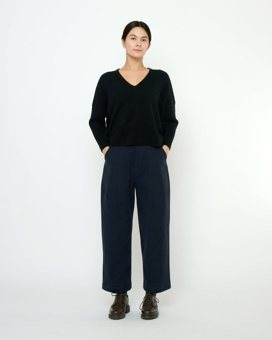 SIGNATURE PLEATED TROUSER  - NAVY BLACK