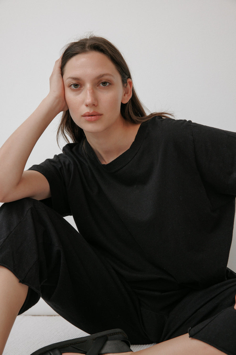 BOXY TEE - BLACK