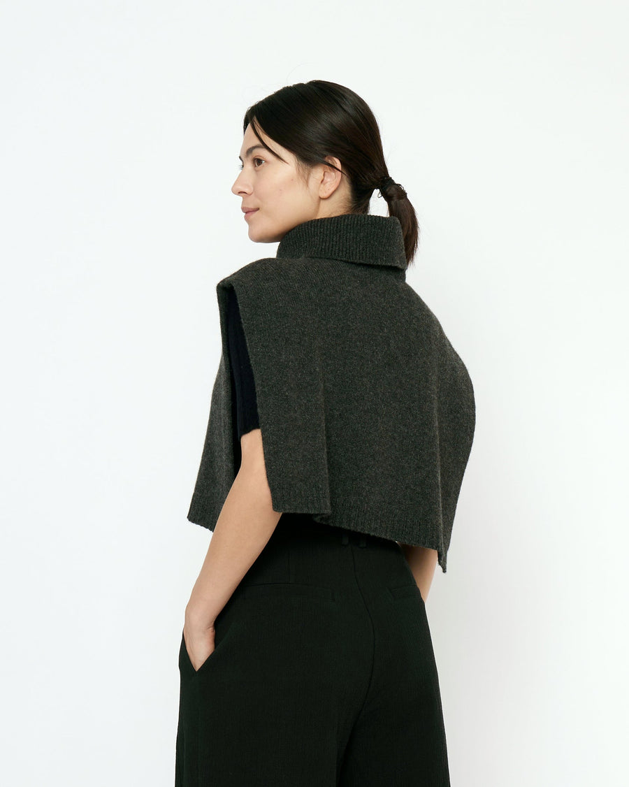 KNIT TURTLENECK VEST - CHARCOAL