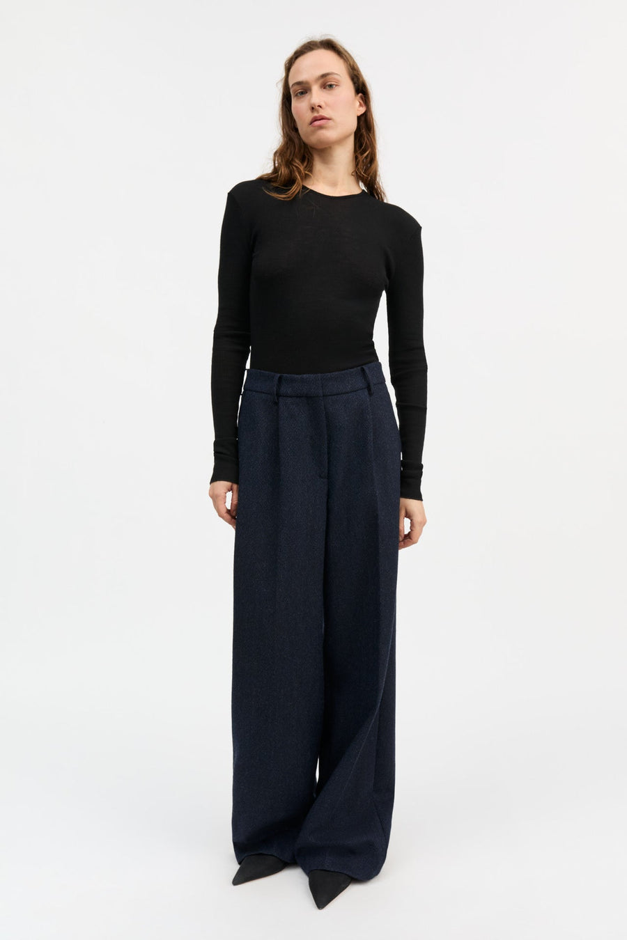 AMY O-NECK BLOUSE - BLACK