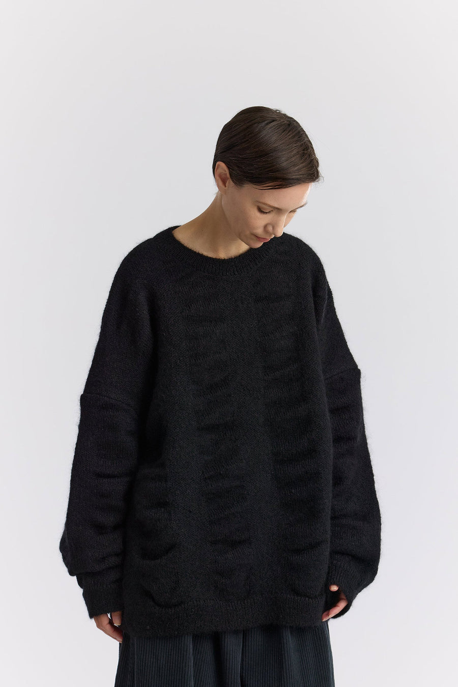 WATERFALL SWEATER - BLACK