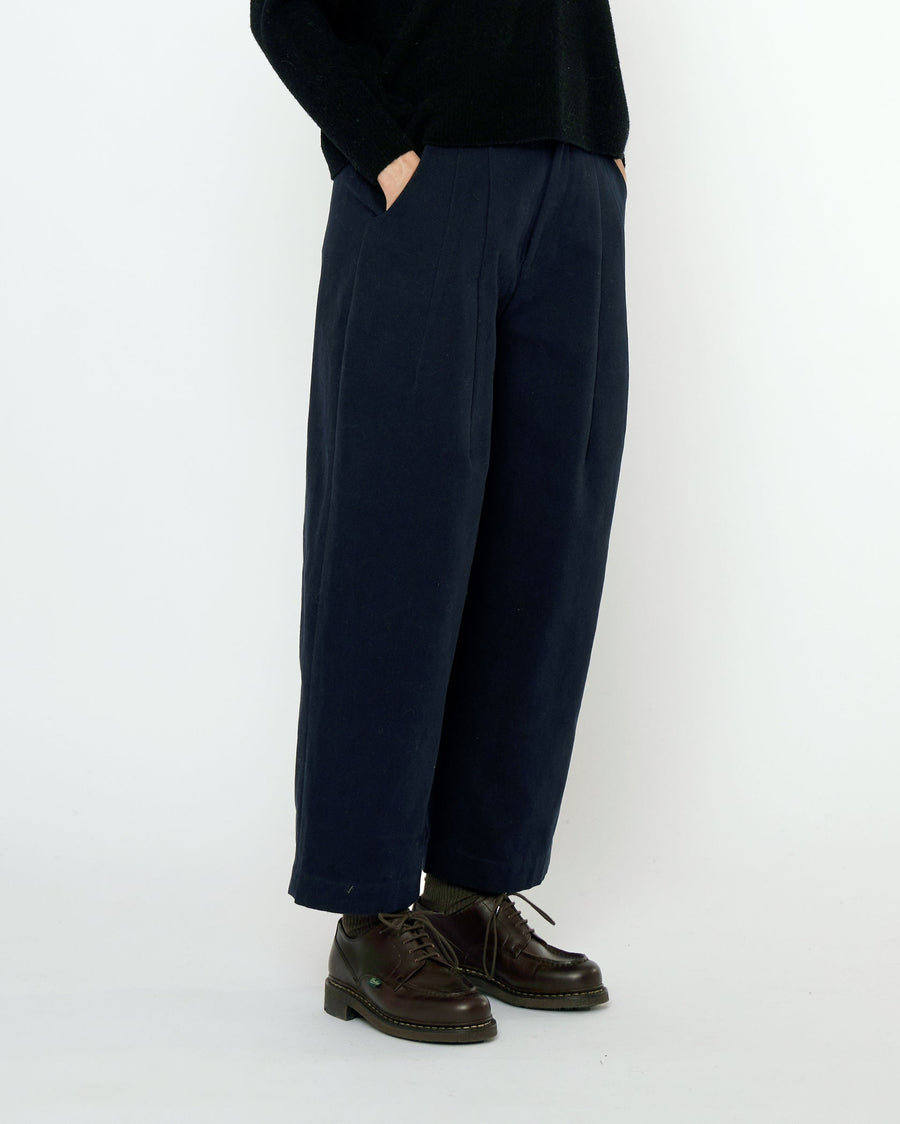 SIGNATURE PLEATED TROUSER  - NAVY BLACK