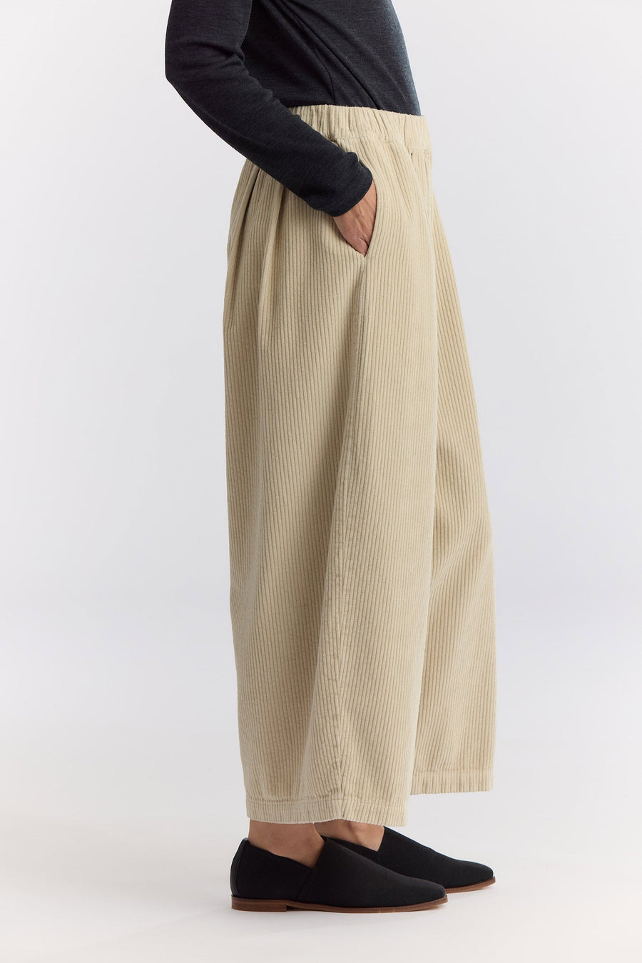 CORDUROY WIDE PANTS - IVORY