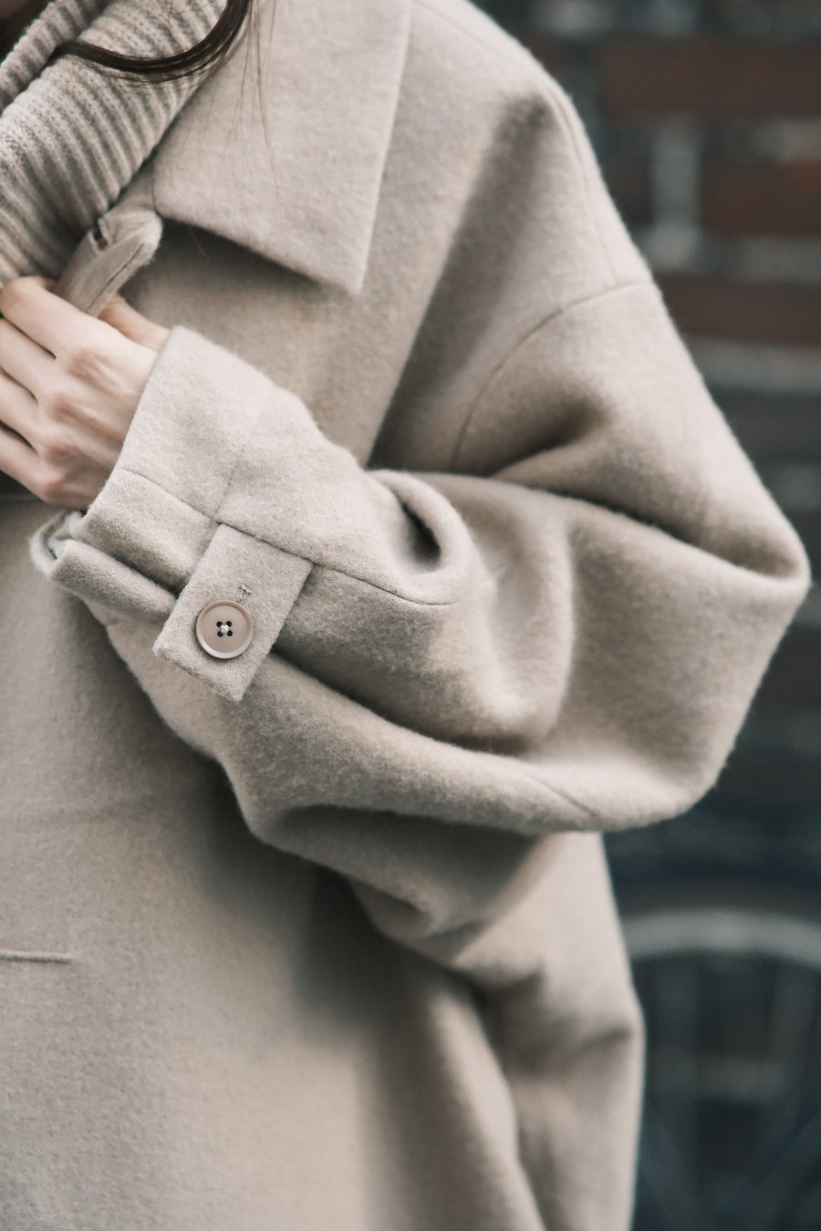 CUFFED WOOL COAT - HEATHERED PEBBLE