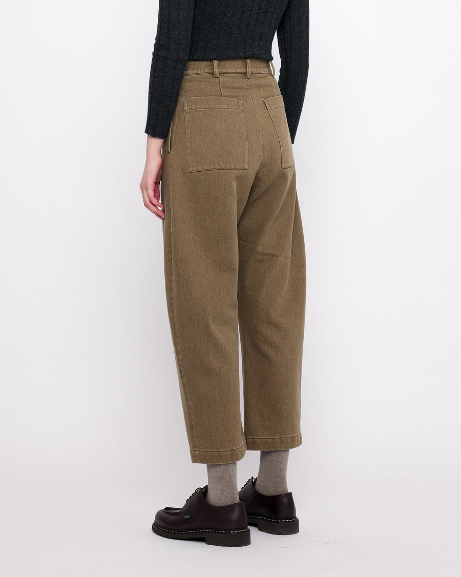 SANDWASHED TAILORED CURVE LEGGED TROUSER - WASHED WALNUT