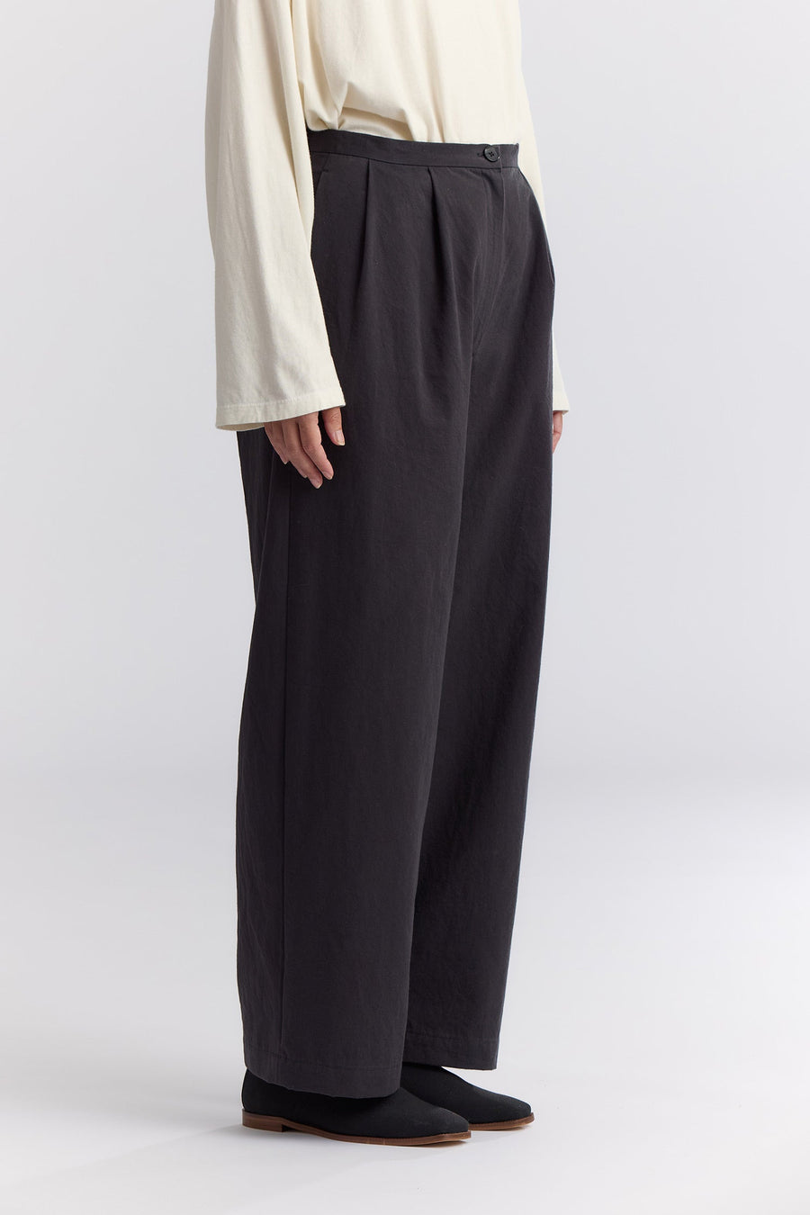 STRAIGHT TROUSERS - DARK GREY