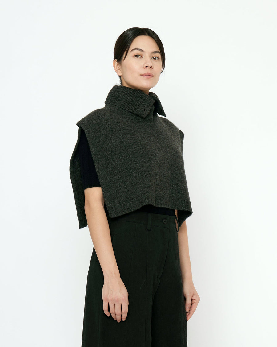 KNIT TURTLENECK VEST - CHARCOAL