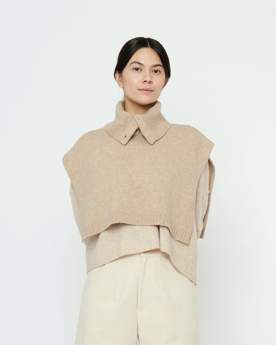 KNIT TURTLENECK VEST - ALMOND