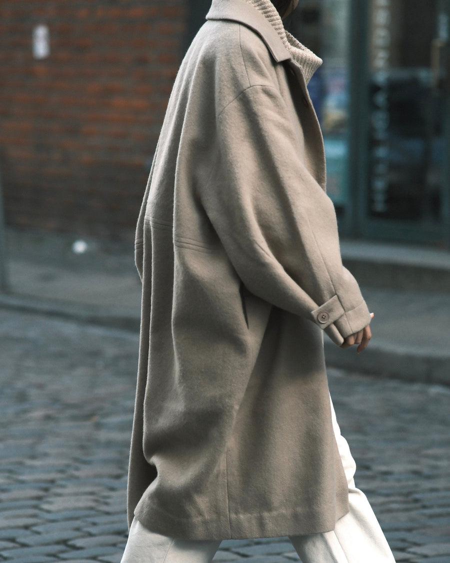 CUFFED WOOL COAT - HEATHERED PEBBLE
