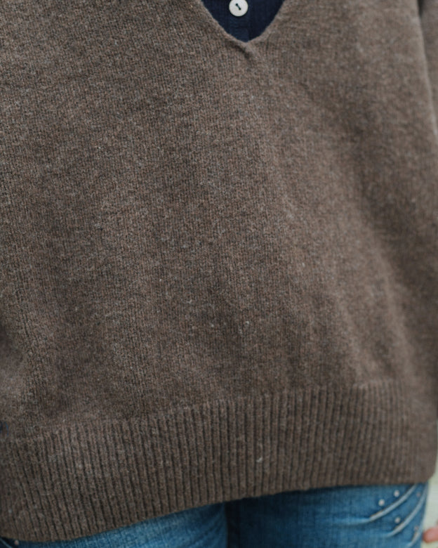 SOAR V NECK - BUREL BROWN