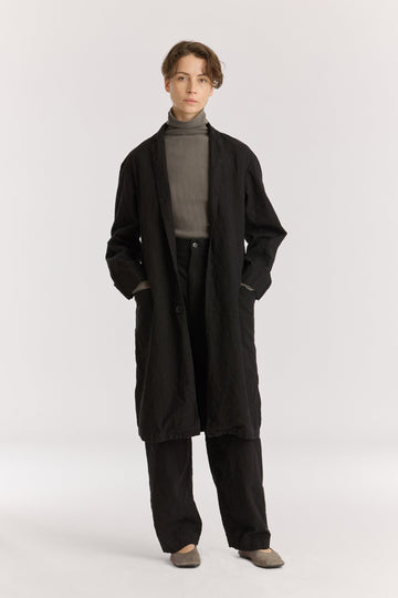 CRINKLED COAT - BLACK