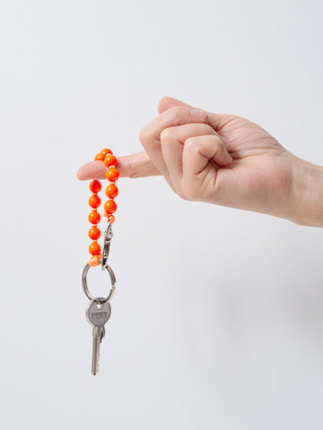 SHORT KEYHOLDER - SMALL PERLEN - NEON ORANGE