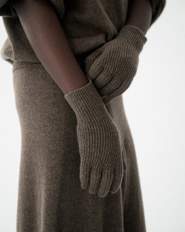 CASHMERE RIBBED GLOVES - TEAK BROWN