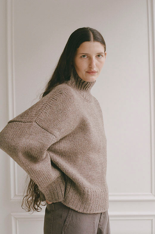 RHYS SWEATER - TUNDRA