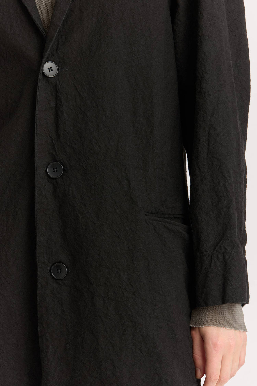 CRINKLED COAT - BLACK