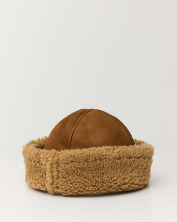 SUEDE BACK CURLY HAIR SHEEPSKIN CAP - TAN