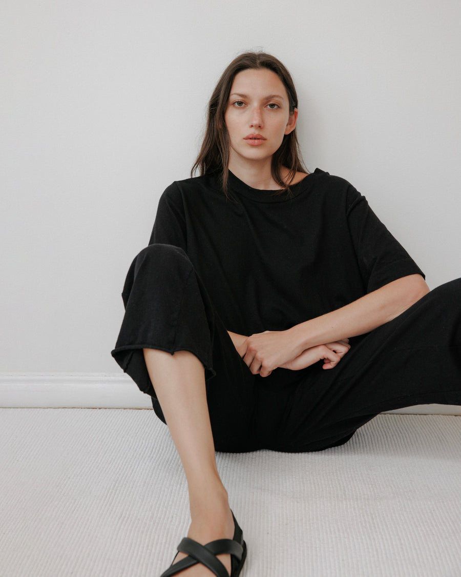 BOXY TEE - BLACK