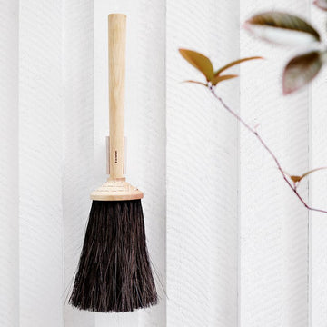 PORCH BROOM WITH SHORT HANDLE