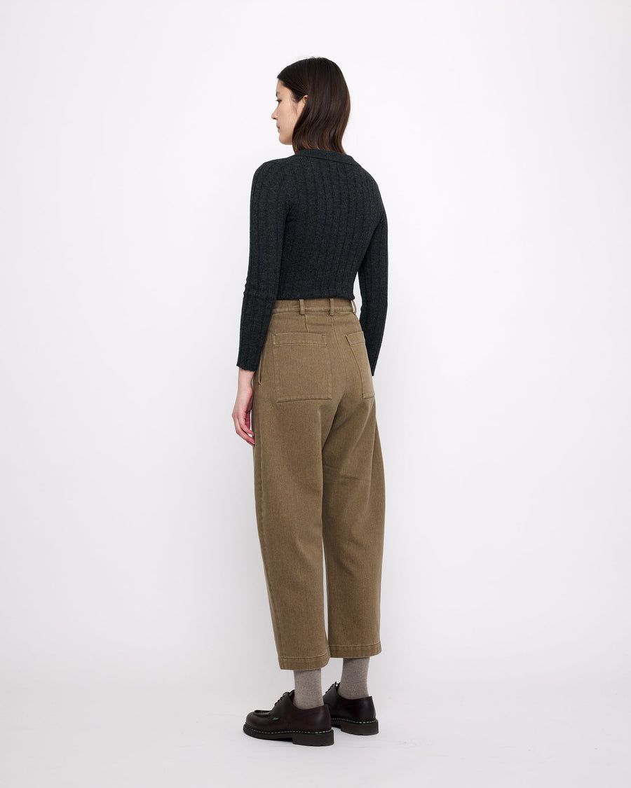 SANDWASHED TAILORED CURVE LEGGED TROUSER - WASHED WALNUT