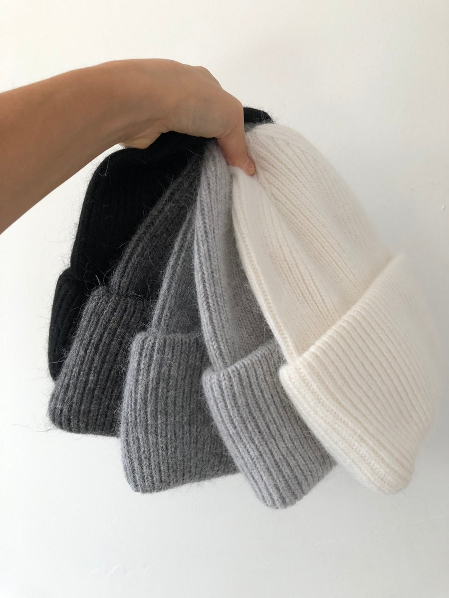 ROYAL ANGORA BEANIE - CREAM