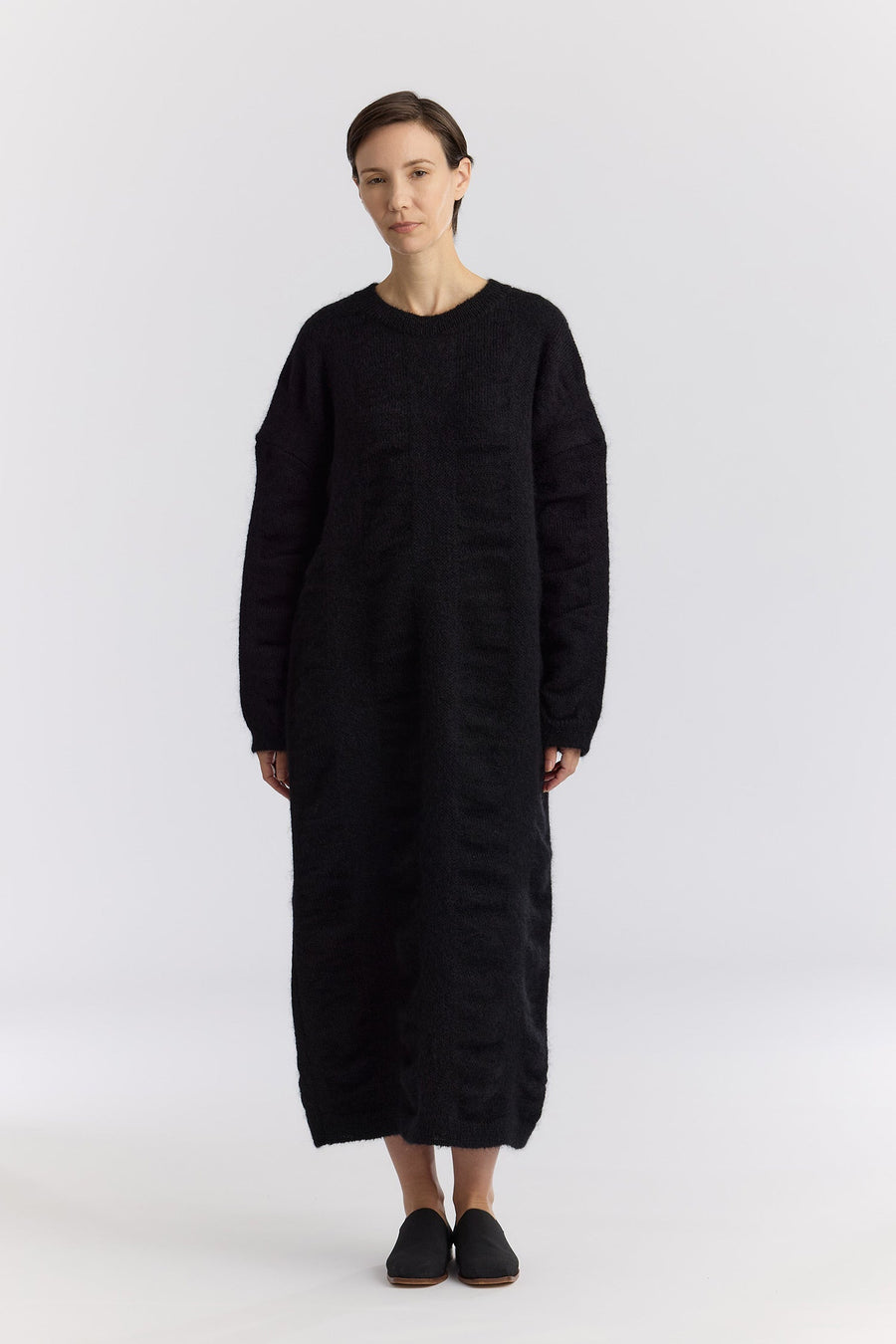 WATERFALL KNIT DRESS - BLACK