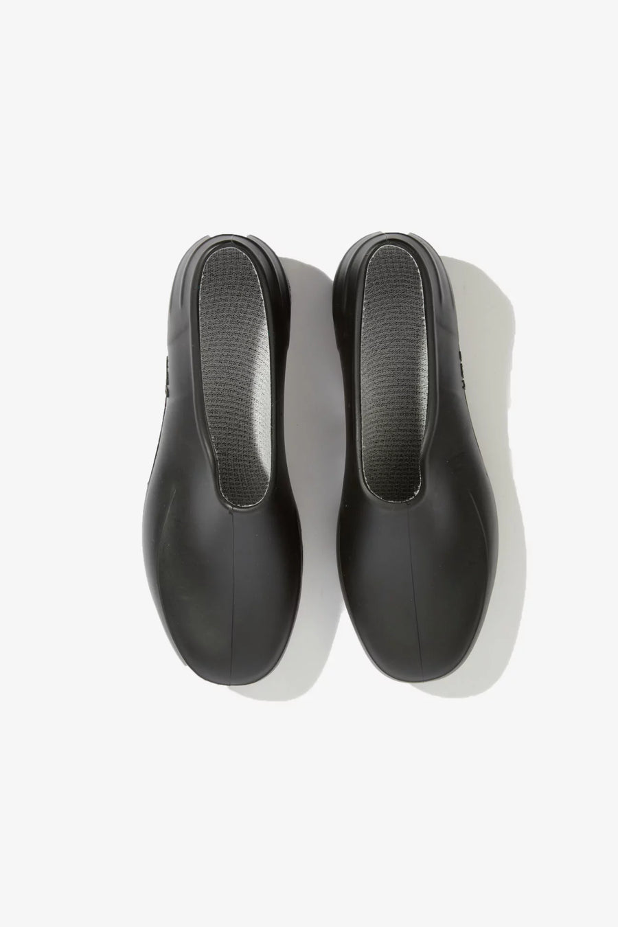 Gardana Clog Noir by Plasticana | Sustainable Hemp Plastic Clogs
